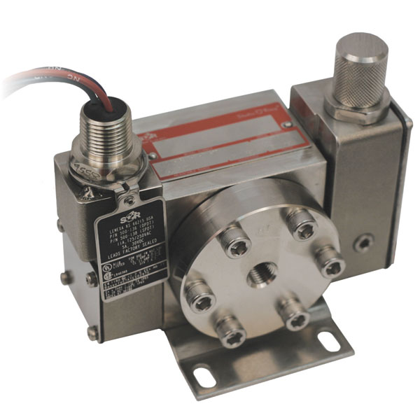 High Static Operation - Hermetically Sealed Differential Pressure Switch 2